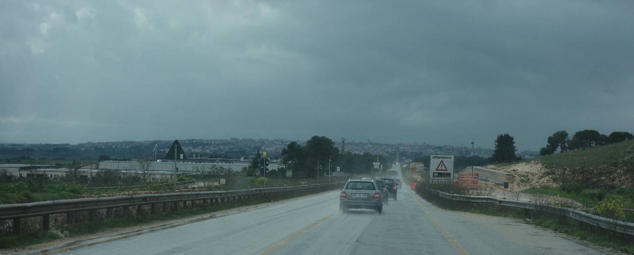 Ploaie torentiala pe drumul spre Matera