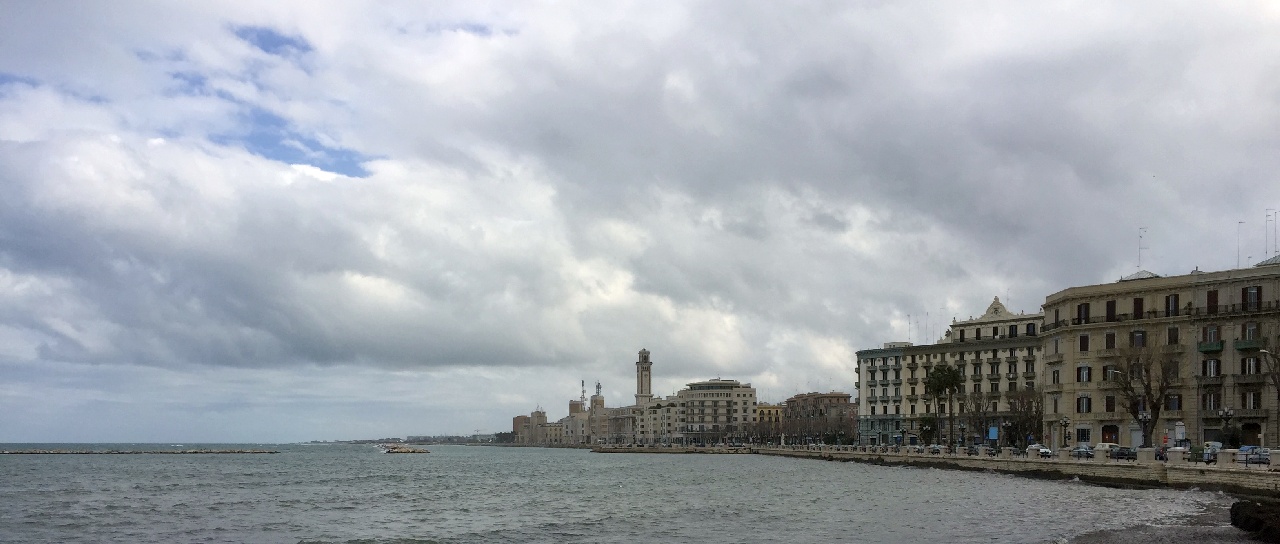 Lungomare - Faleza orasului Bari